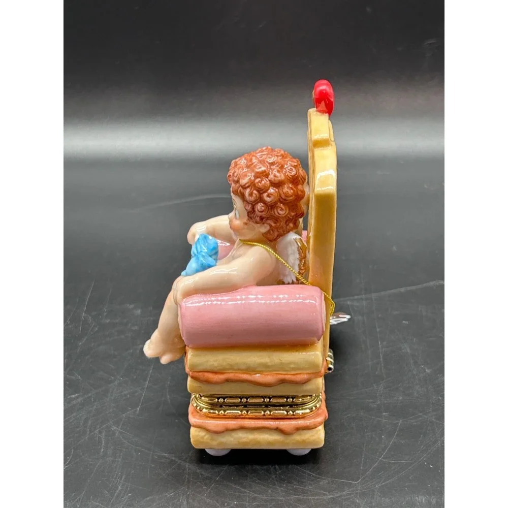 San‎ Francisco Music Box Company Bon Bon Angel Plays How Sweet It Is